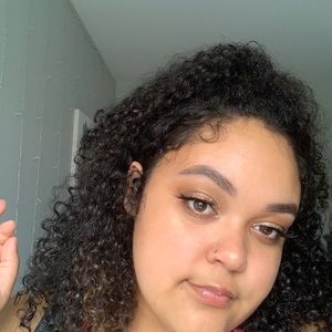 Meet your Posher, Jess